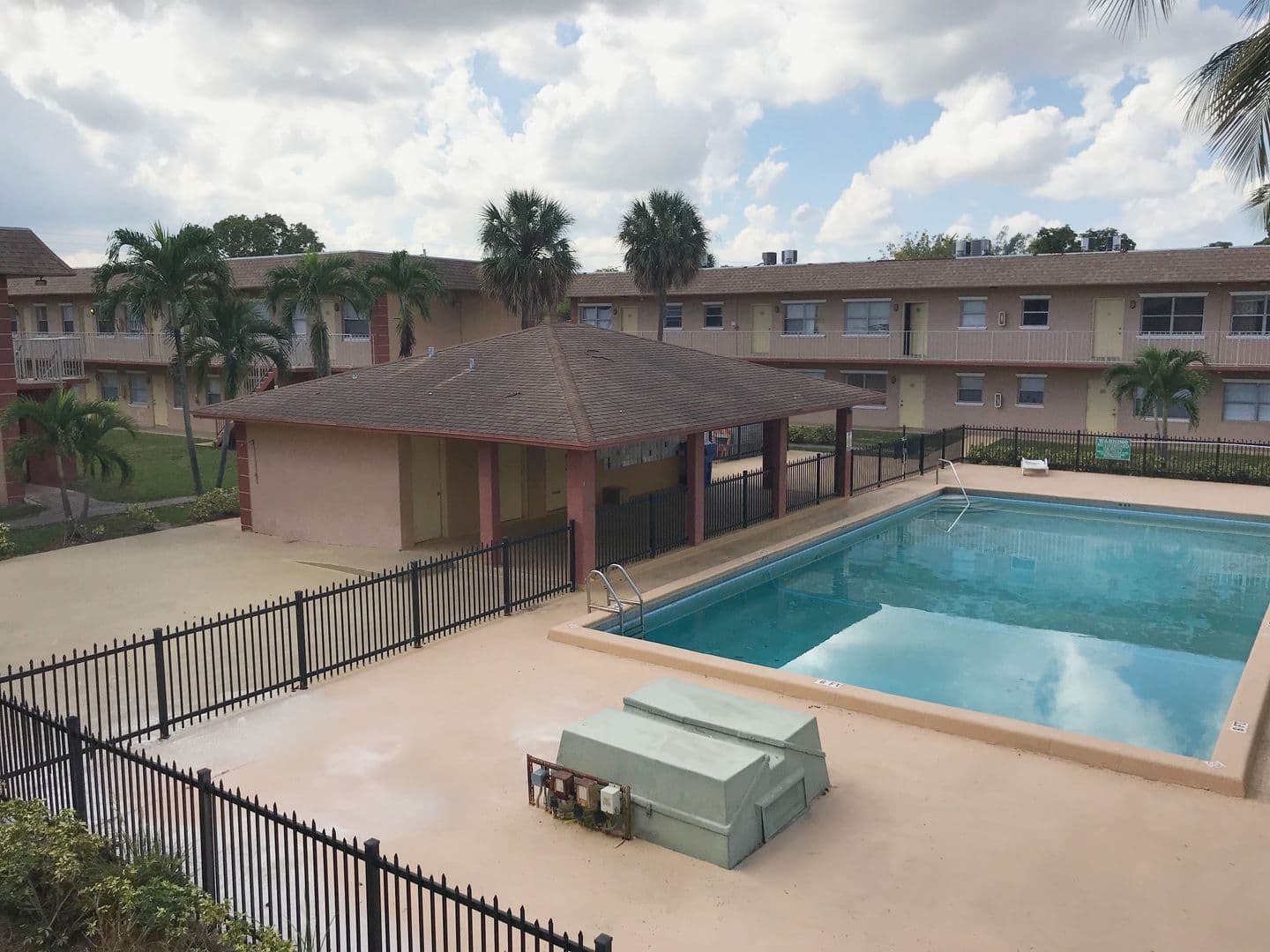 OAKLAND PARK House: 101 NE 41 ST #G-115