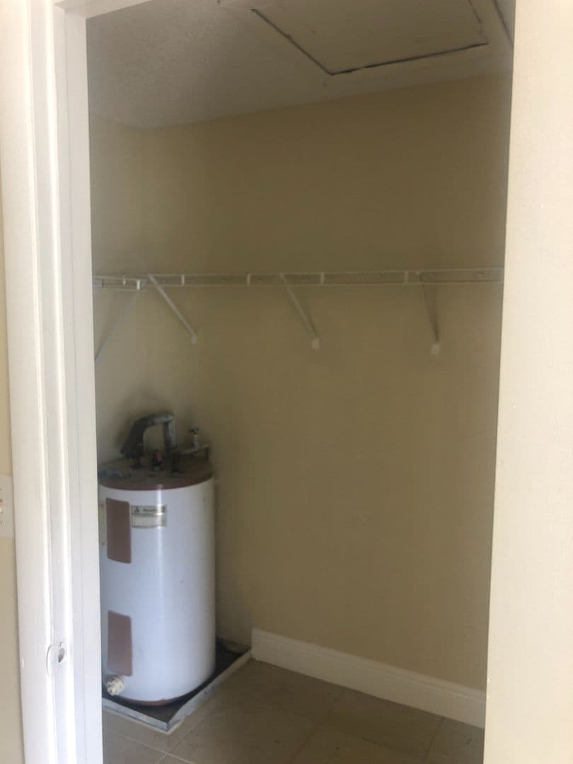 OAKLAND PARK Apartment: 95-101 NE 41 ST
