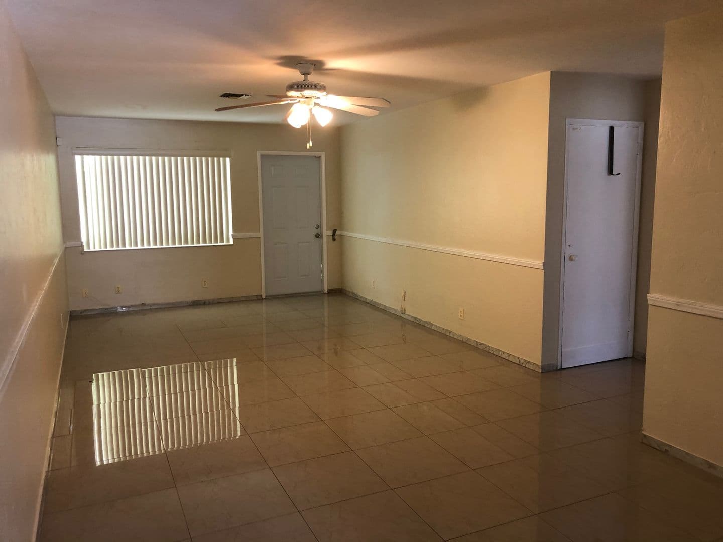 FORT LAUDERDALE Apartment: 3209 NE 28 ST