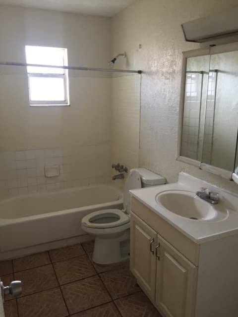 LAUDERHILL House: 5212 NW 24 ST unit 154
