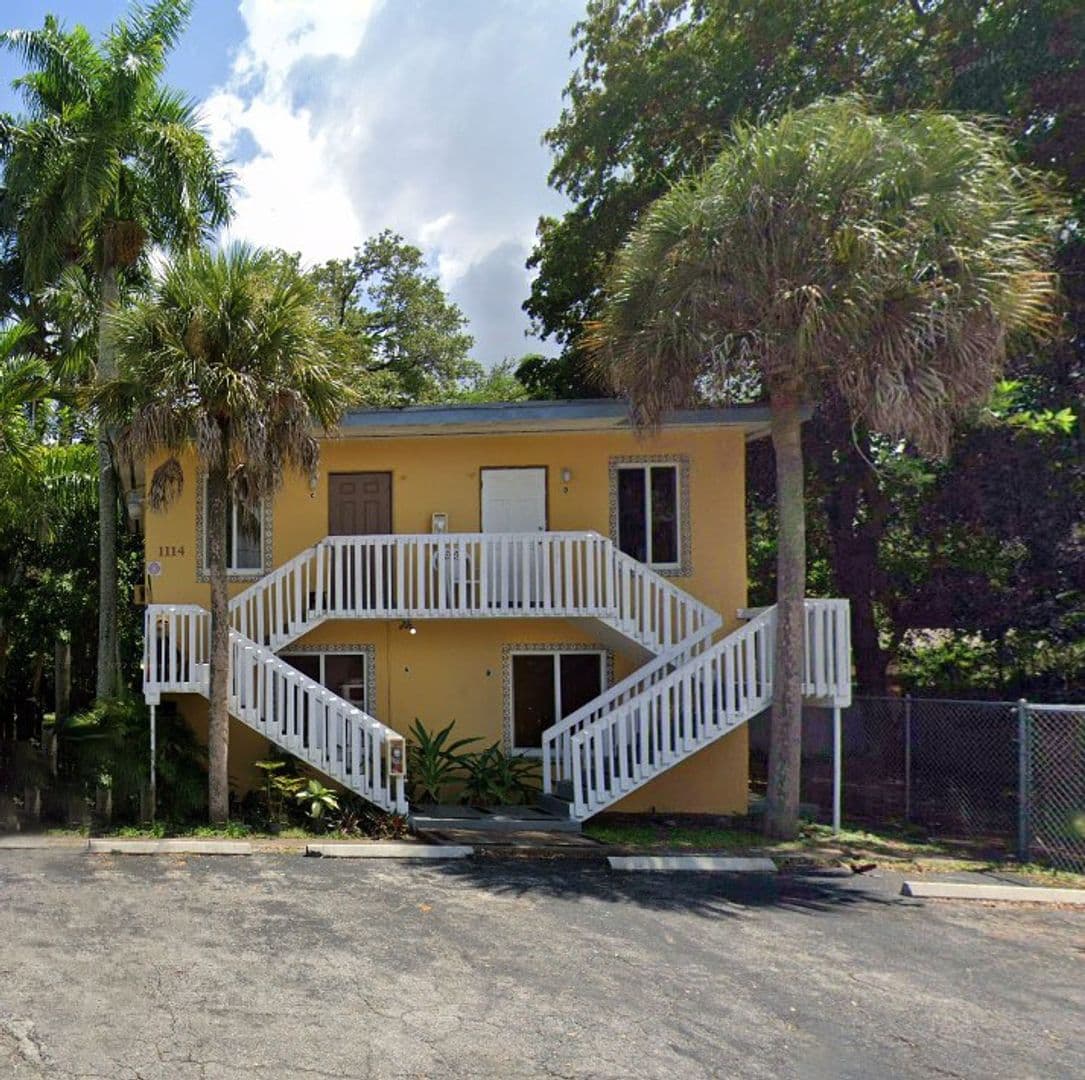 FORT LAUDERDALE Apartment: 1114 W LAS OLAS