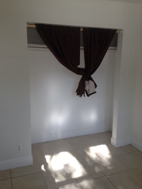 OAKLAND PARK Apartment: 95-101 NE 41 ST
