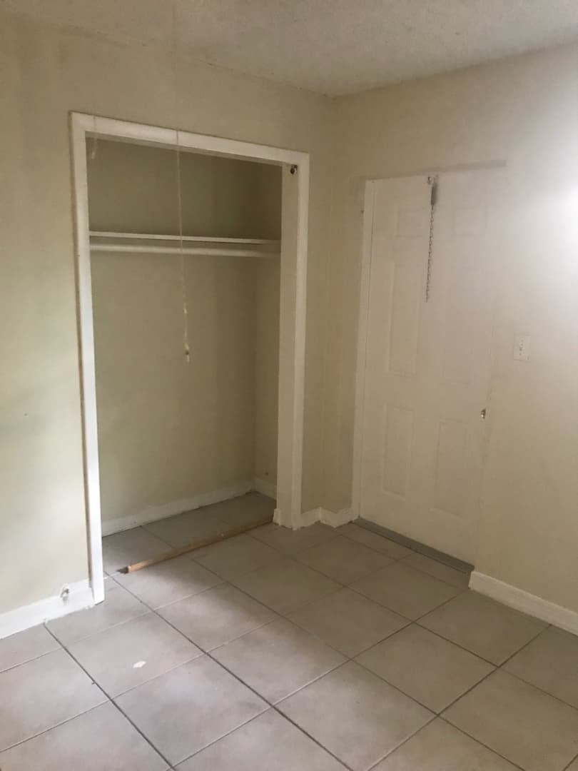 FORT LAUDERDALE Apartment: 545 SW 13 AVE