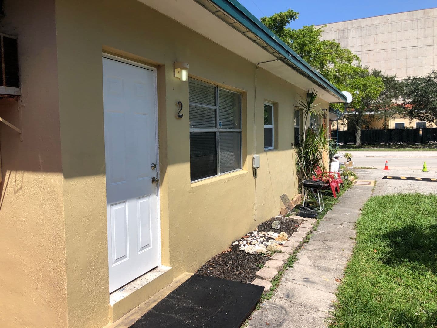FORT LAUDERDALE Apartment: 211 SW 7 AVE