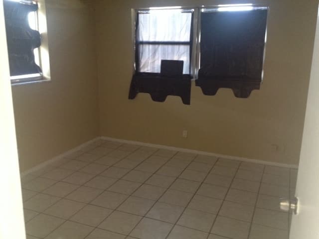 FORT LAUDERDALE Apartment: 1232 NW 5 AVE