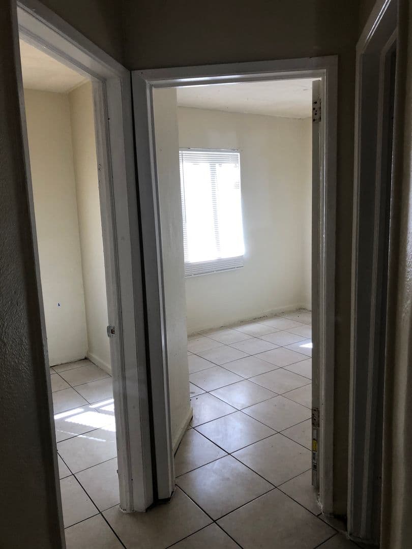 FORT LAUDERDALE Apartment: 829 NW 10 TER