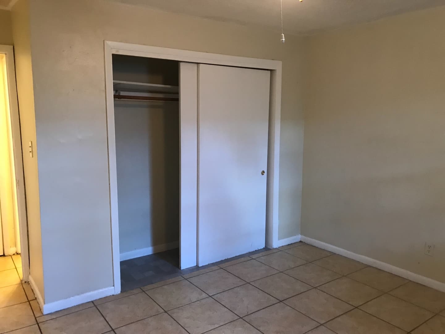 Fort Lauderdale Apartment: 827 NW 10 TER
