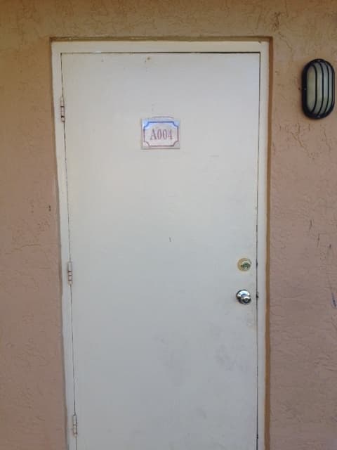 OAKLAND PARK Apartment: 95-101 NE 41 ST