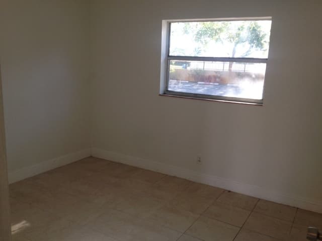 OAKLAND PARK Apartment: 95-101 NE 41 ST