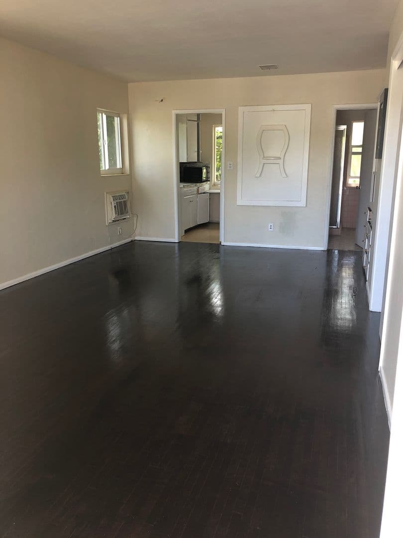 FORT LAUDERDALE Apartment: 1114 W LAS OLAS