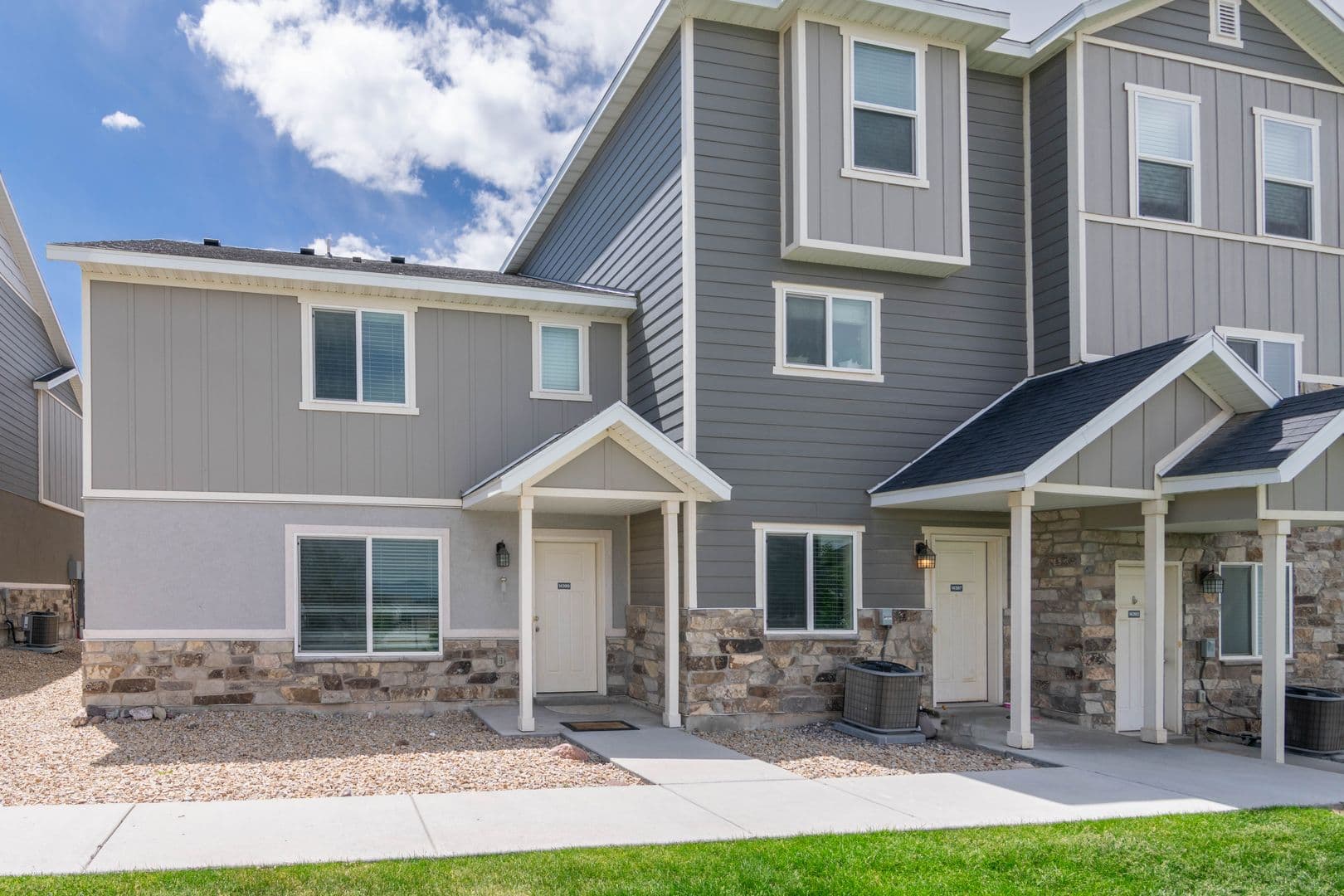 Herriman Townhome: 14411 S Ashburn Way