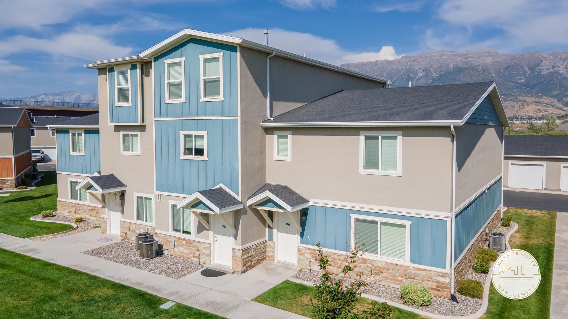 Vineyard Apartment: 190 E 630 N