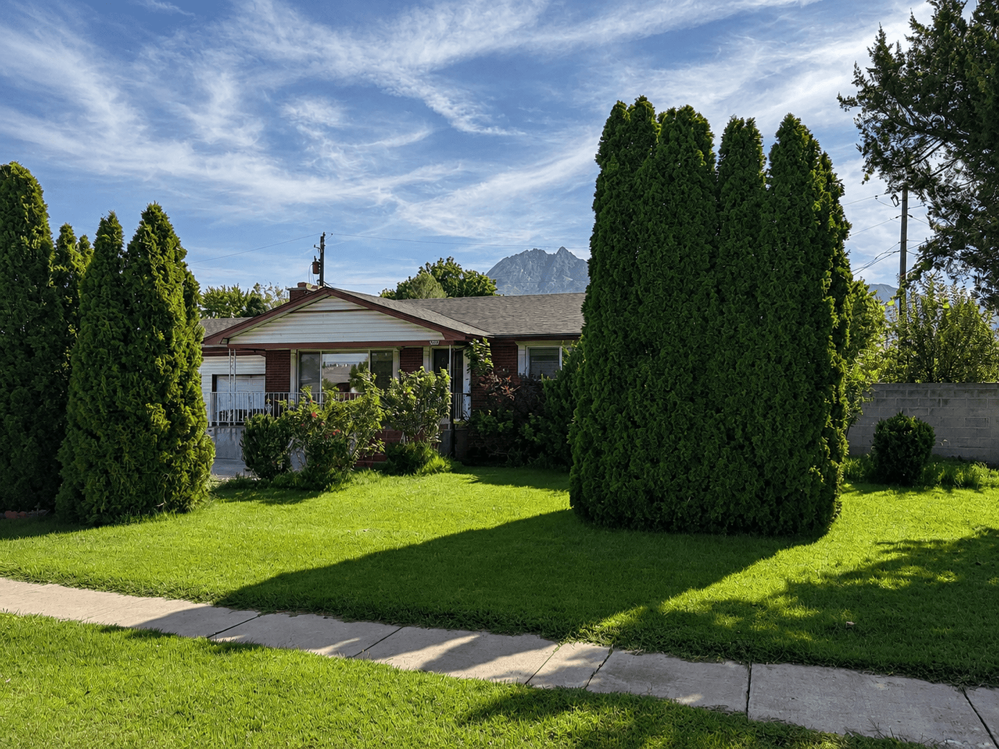 Murray House: 6087 S 1430 E #B