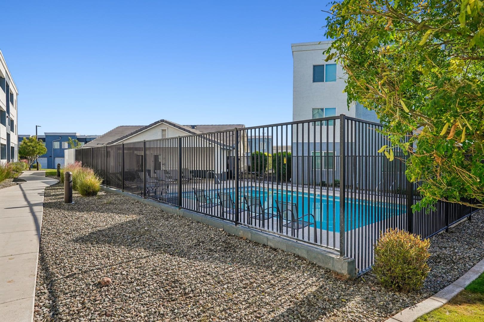 El Mirage Apartment: 12945 W Greenway Rd