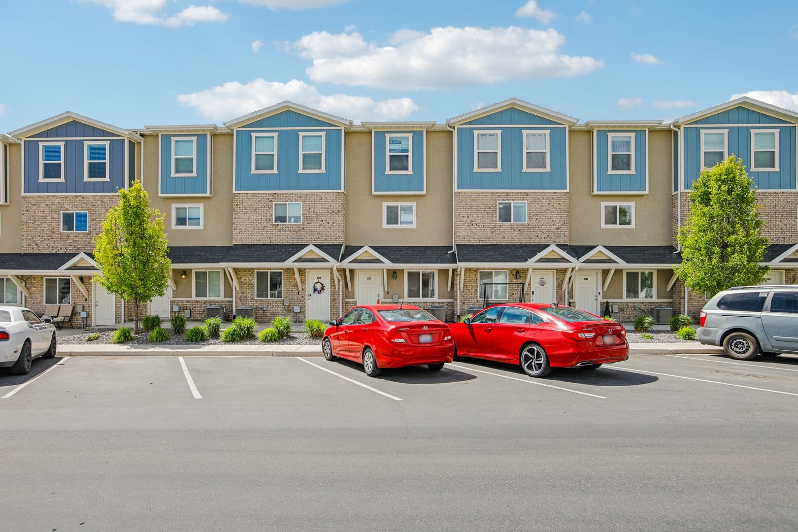 Eagle Mountain Townhome: Sunbury Ln