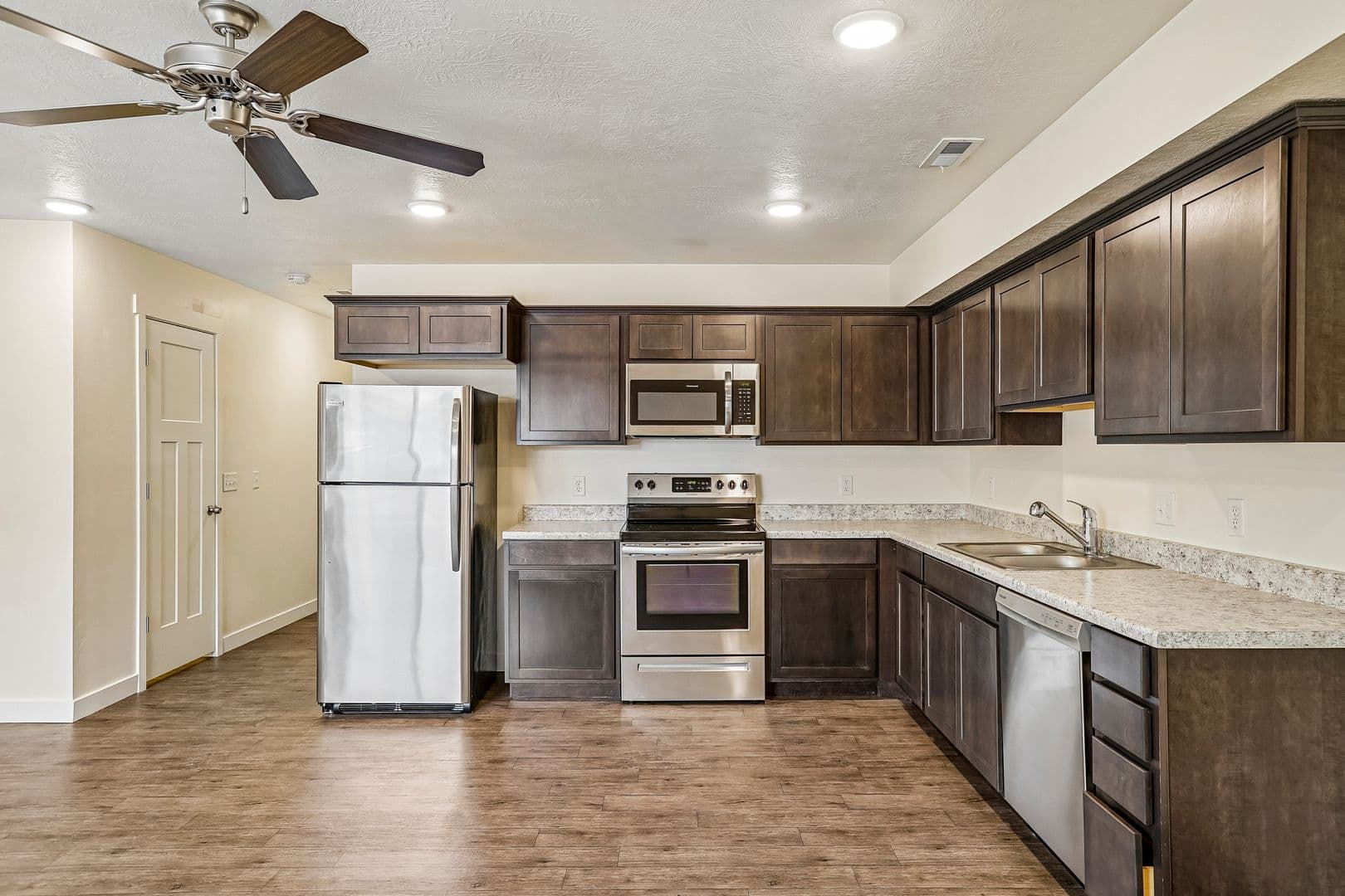 Magna Townhome: 7487 W Geraint St