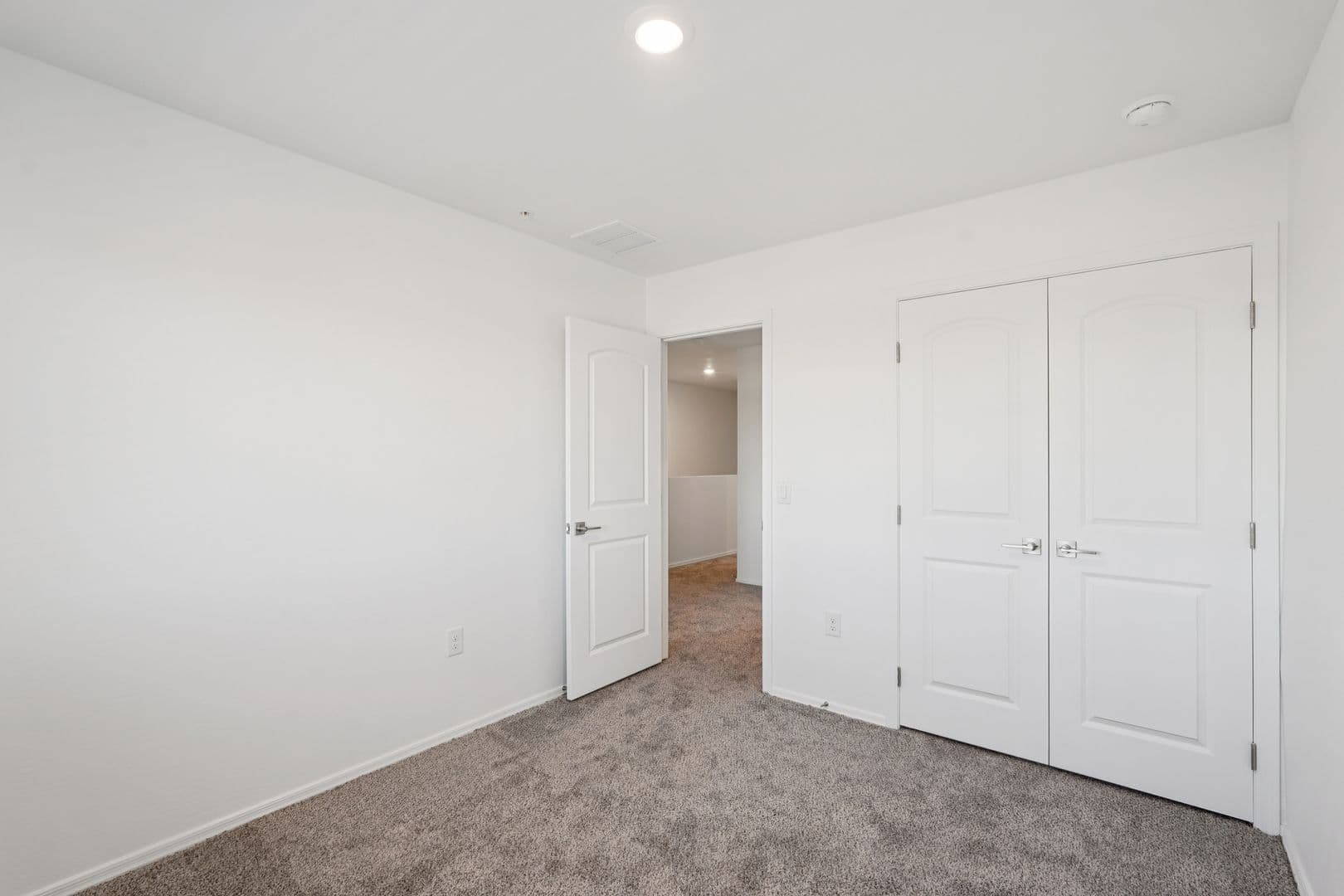 Surprise Townhome: 12570 N Cotton Ln