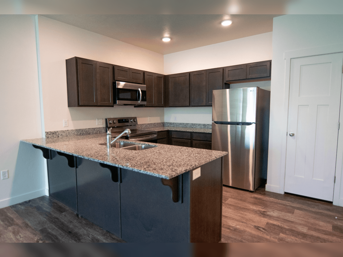 Magna Townhome: 7487 W Geraint St