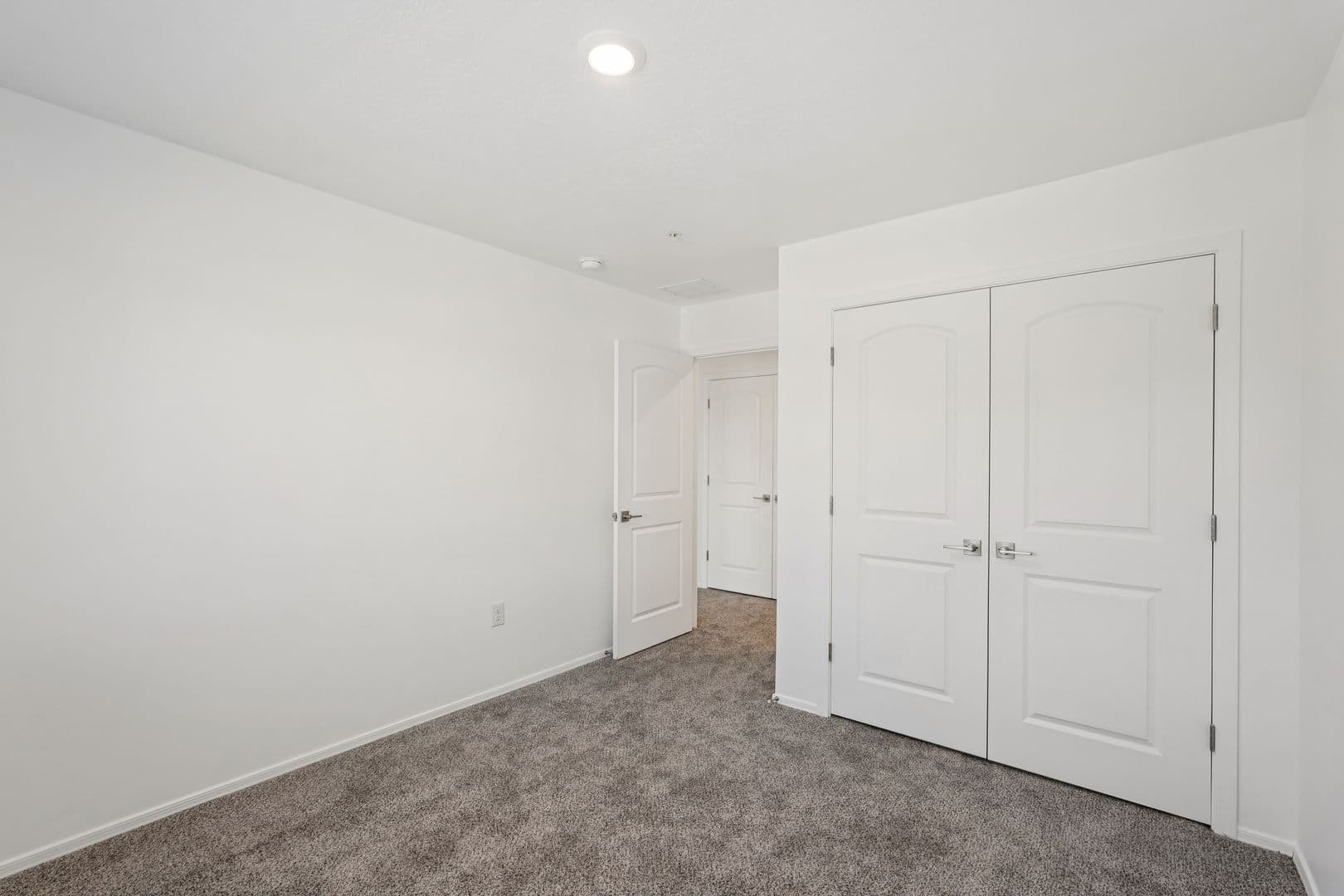 Surprise Townhome: 12570 N Cotton Ln
