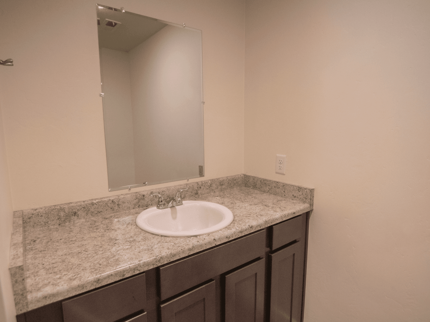 Magna Townhome: 7487 W Geraint St