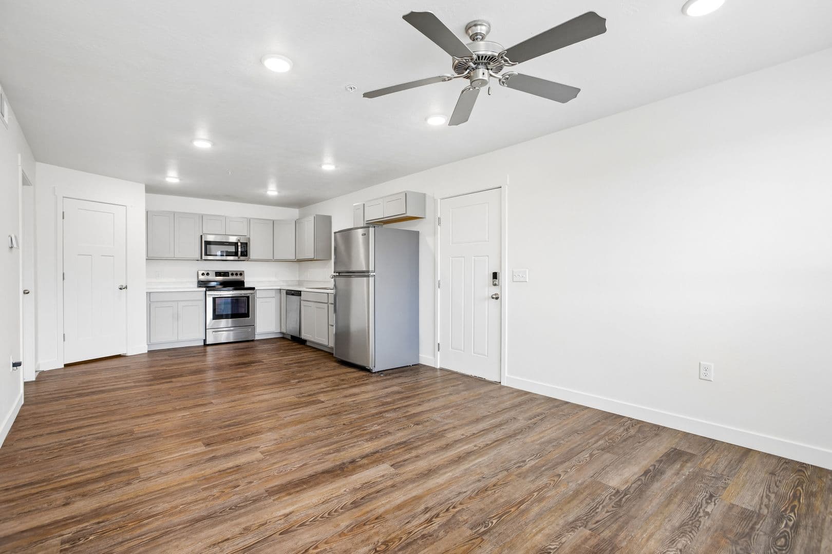 Payson Apartment: 388 W 650 N