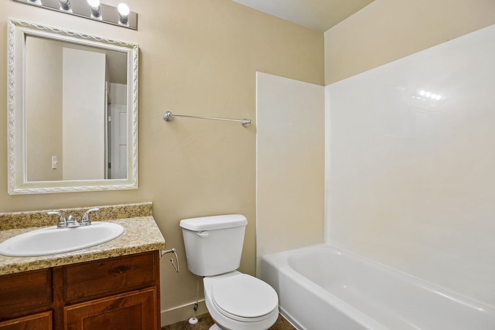 Herriman Townhome: 14411 S Ashburn Way