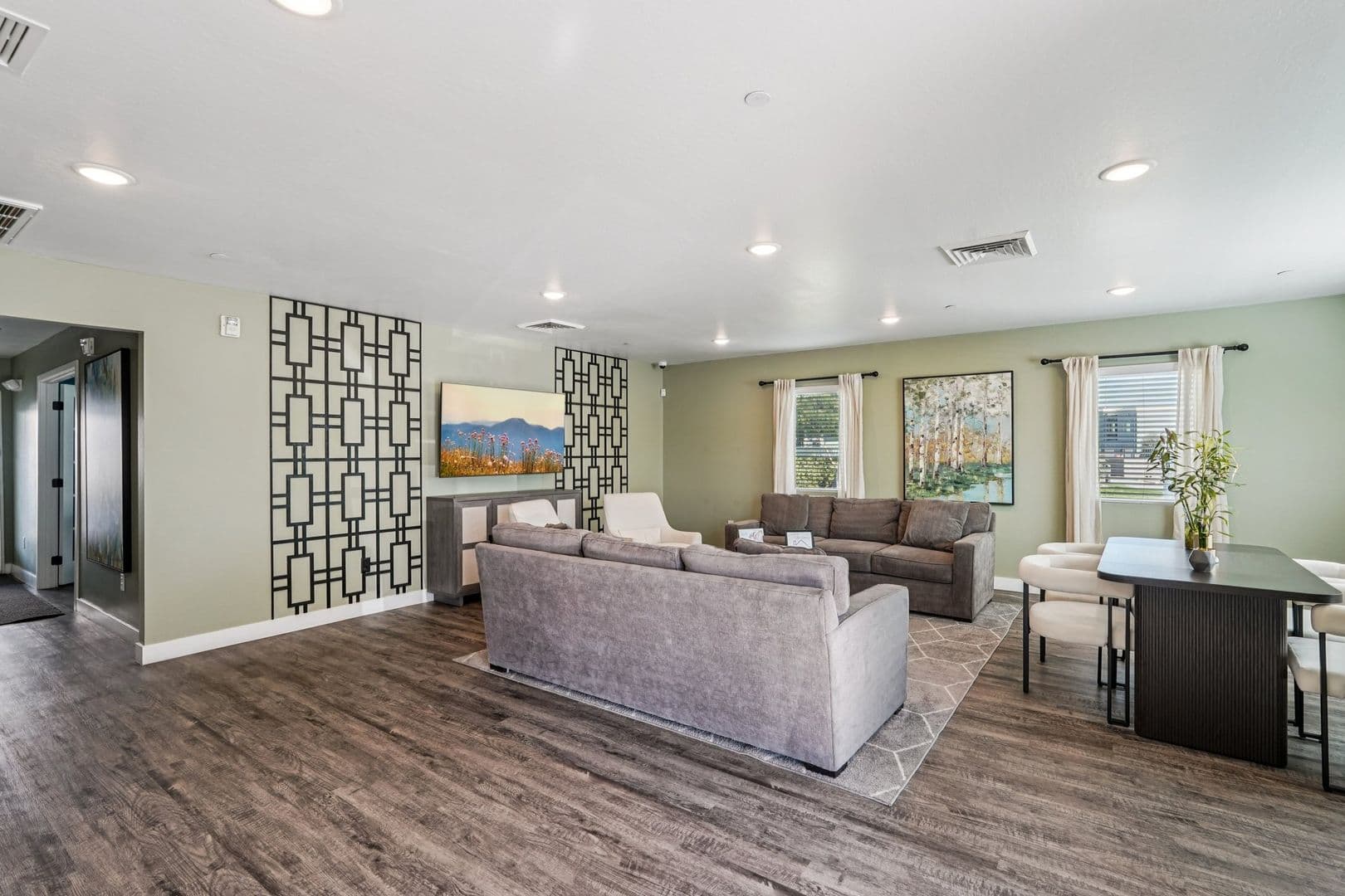El Mirage Apartment: 12945 W Greenway Rd