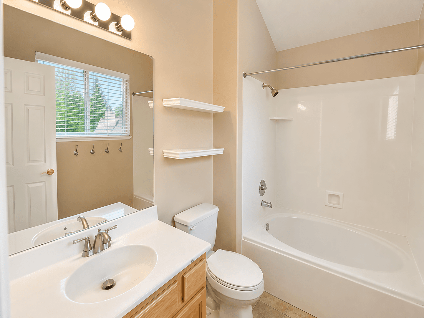 Sandy House: 9288 S Boise Circle