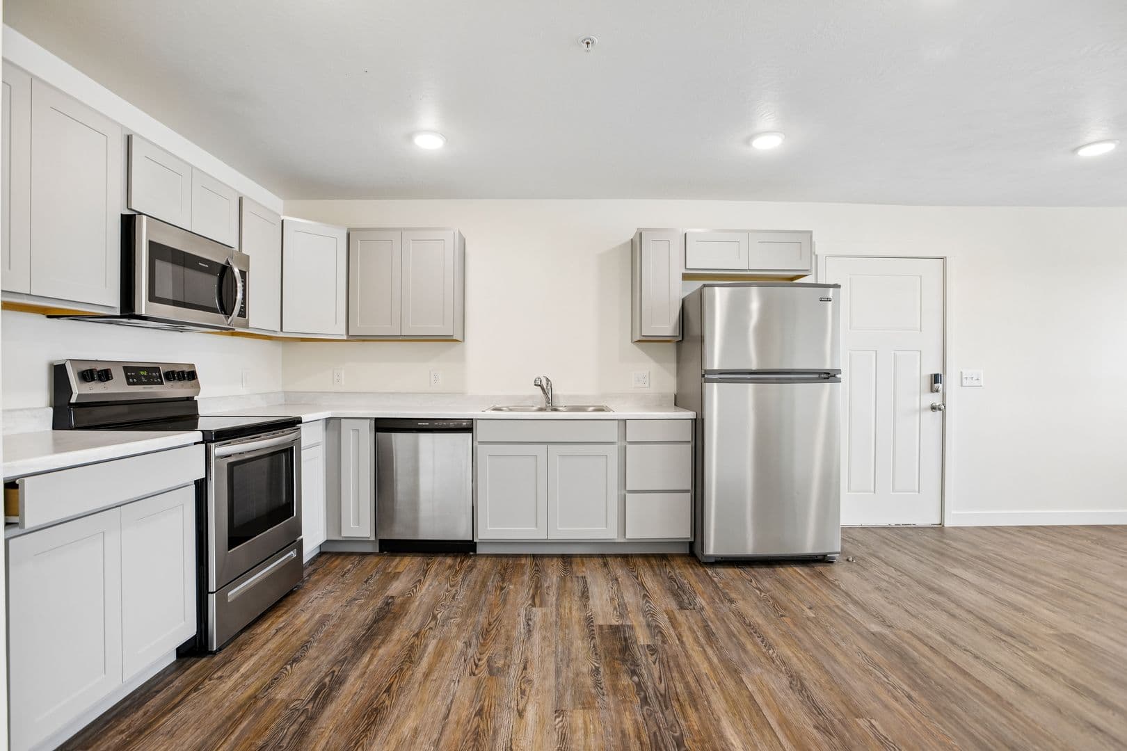 Payson Apartment: 388 W 650 N