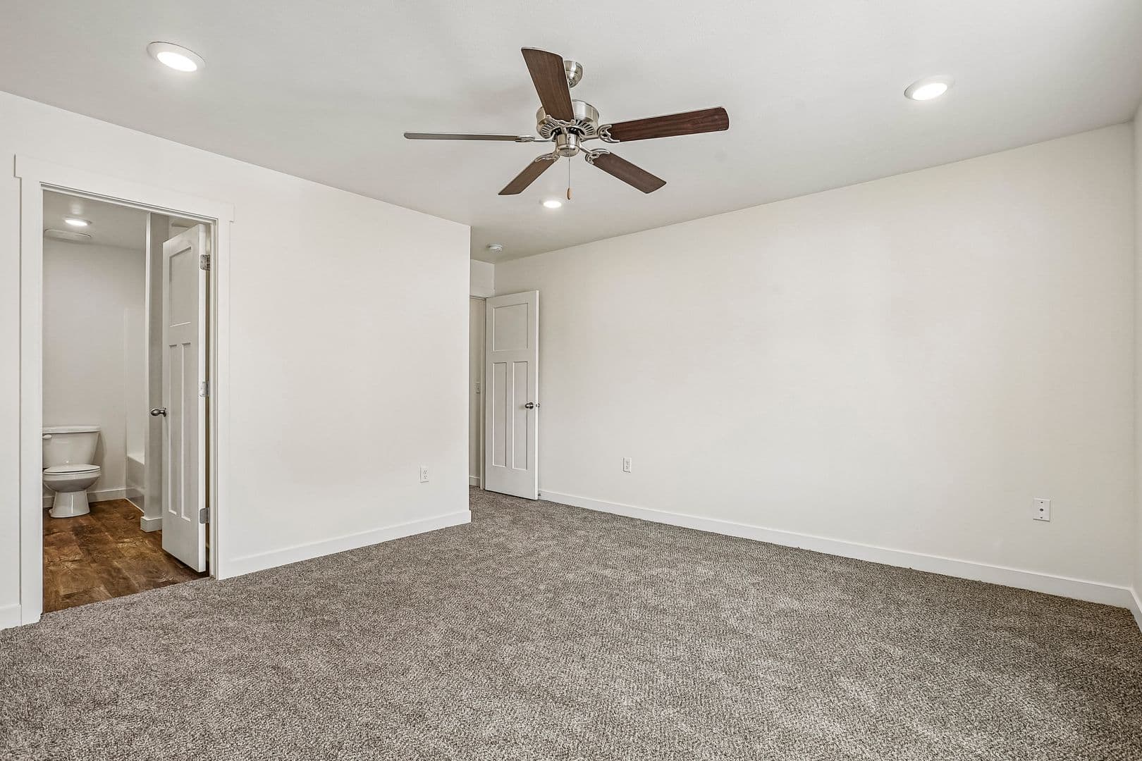 Magna Townhome: 7487 W Geraint St