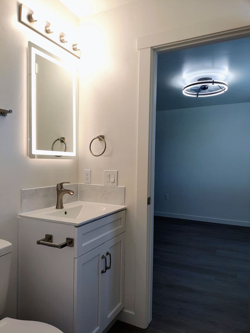 Nampa Townhome: 16852 Idaho Center Blvd