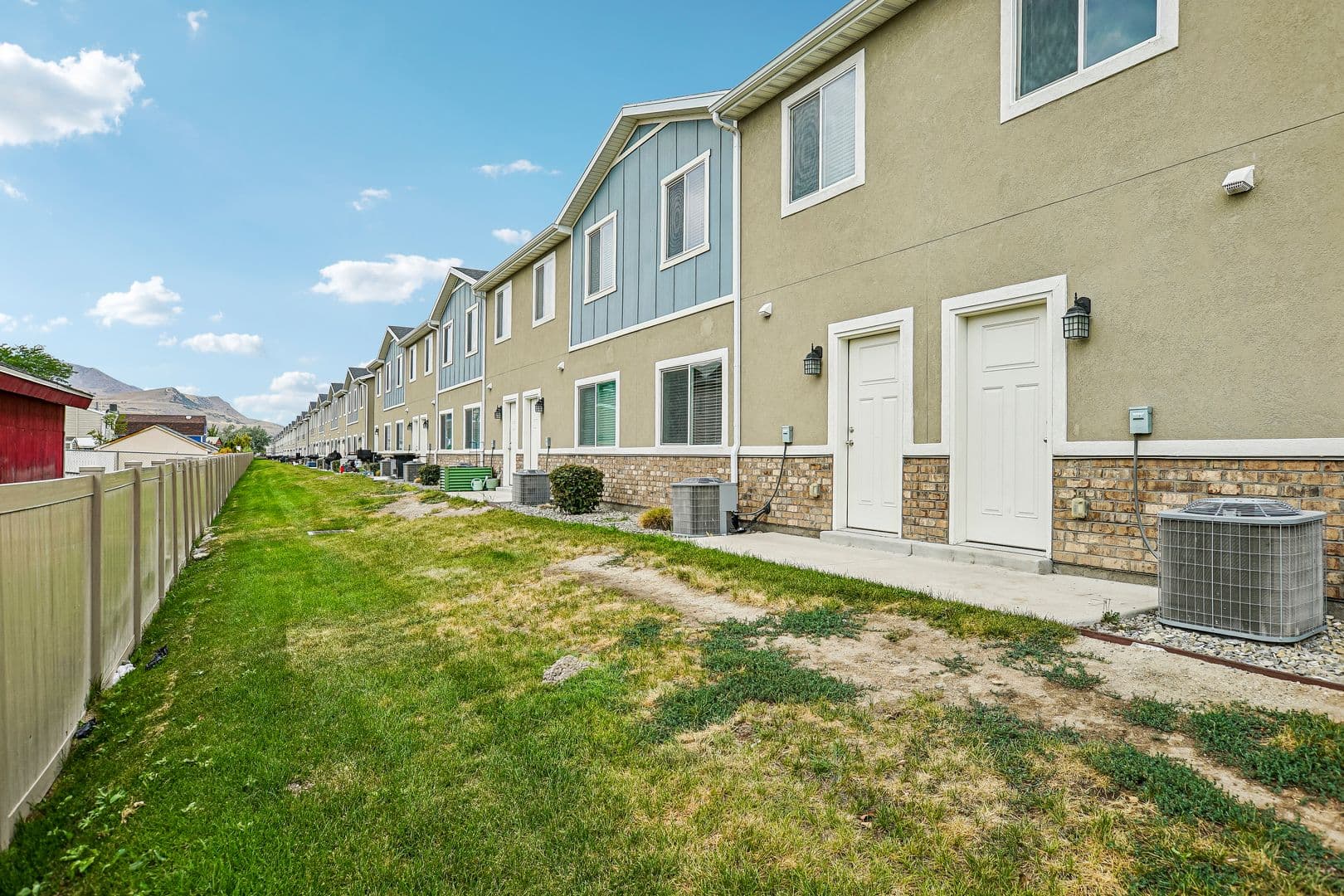 Magna Townhome: 7487 W Geraint St