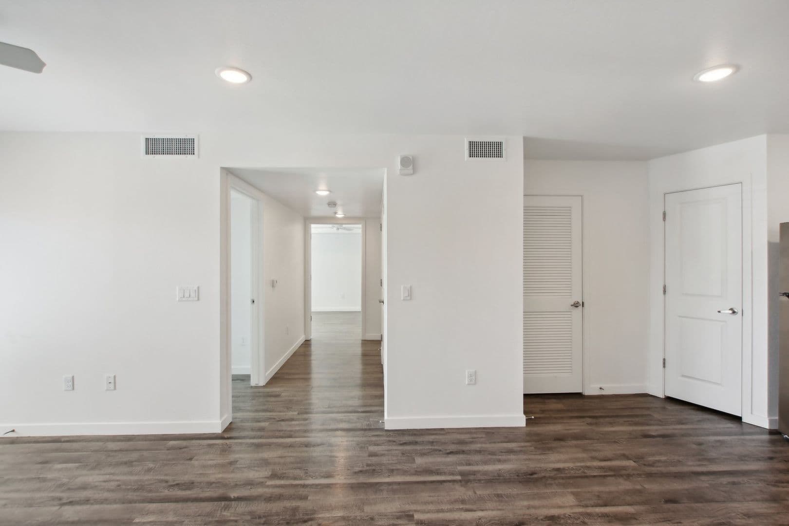El Mirage Apartment: 12945 W Greenway Rd