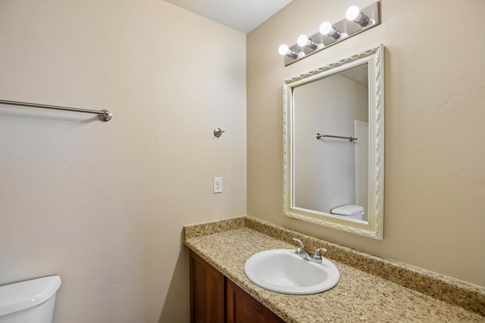 Herriman Townhome: 14411 S Ashburn Way