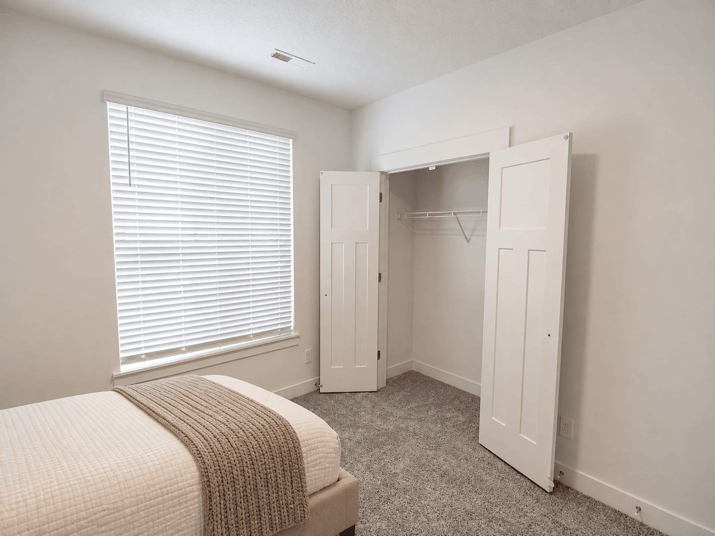 Mapleton House: 4664 S 680 W #202