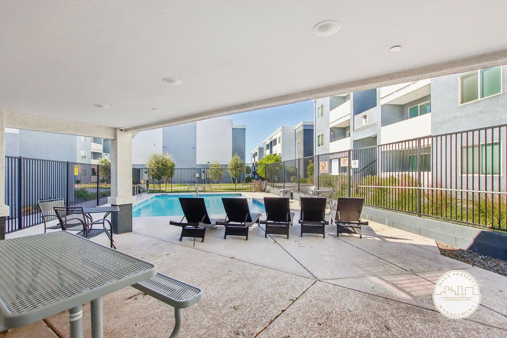 El Mirage Apartment: 12945 W Greenway Rd