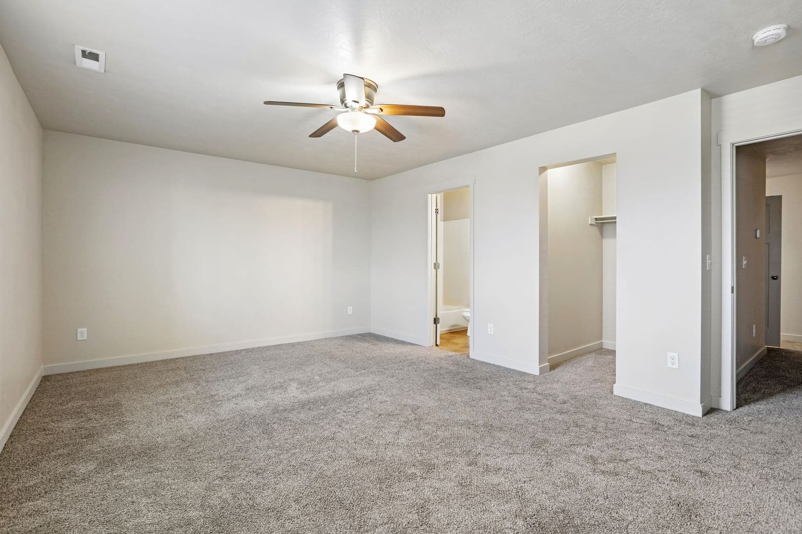 Herriman Townhome: 14411 S Ashburn Way