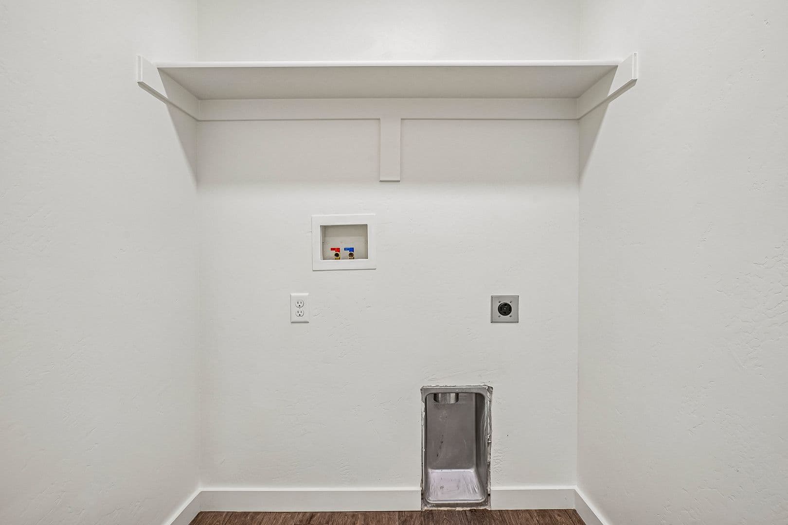 Magna Townhome: 7487 W Geraint St