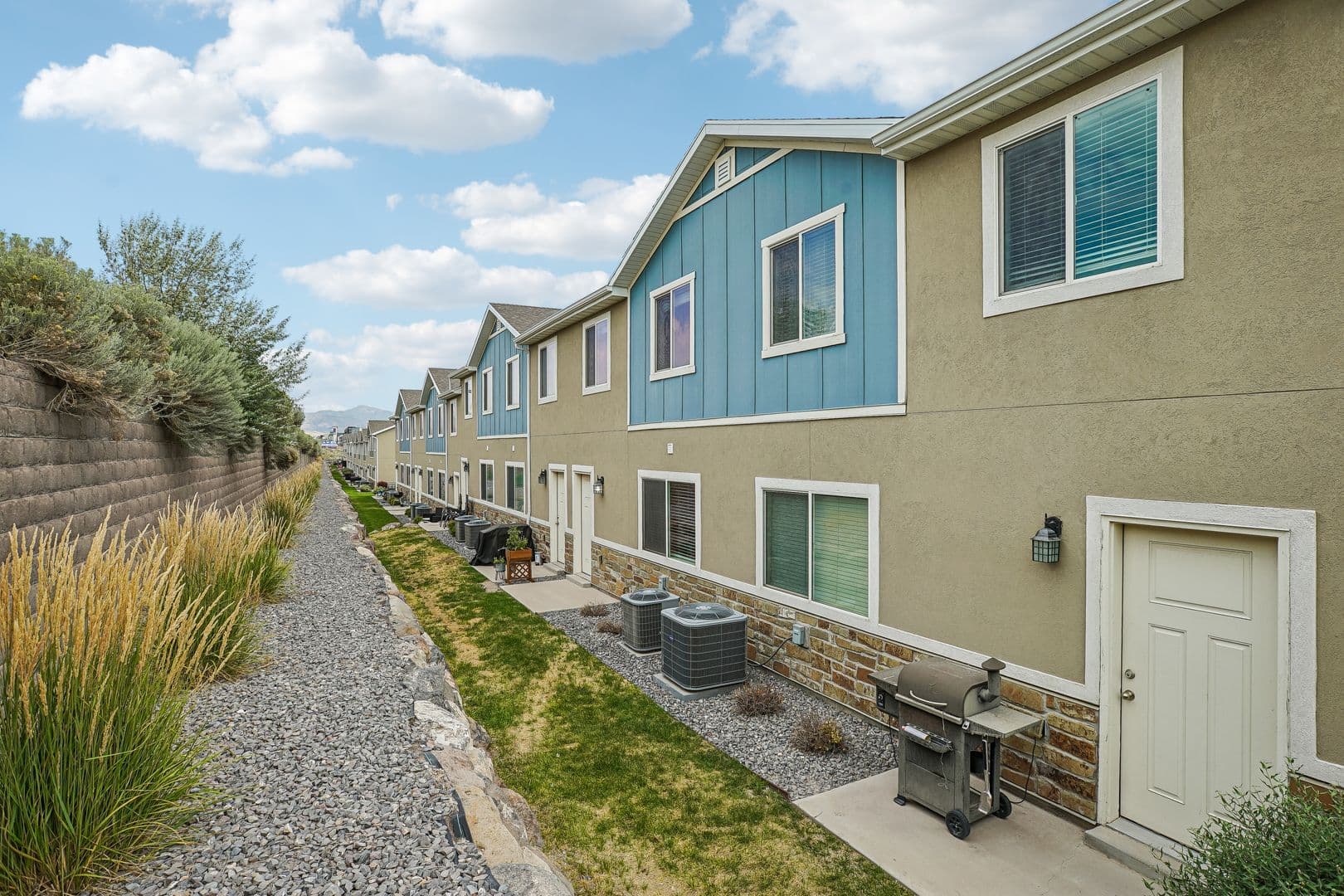 Herriman Townhome: Rock Hound Way
