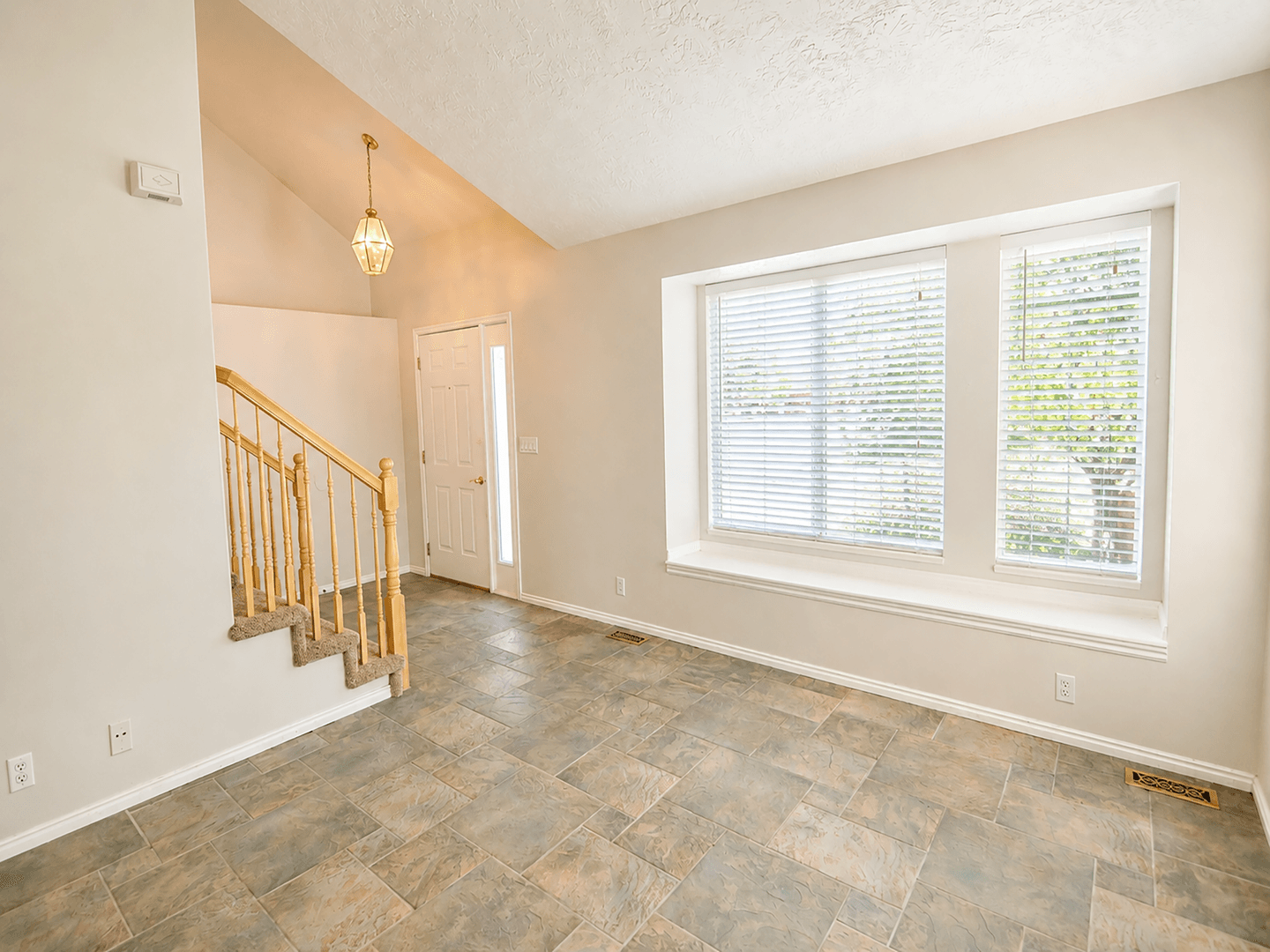 Sandy House: 9288 S Boise Circle