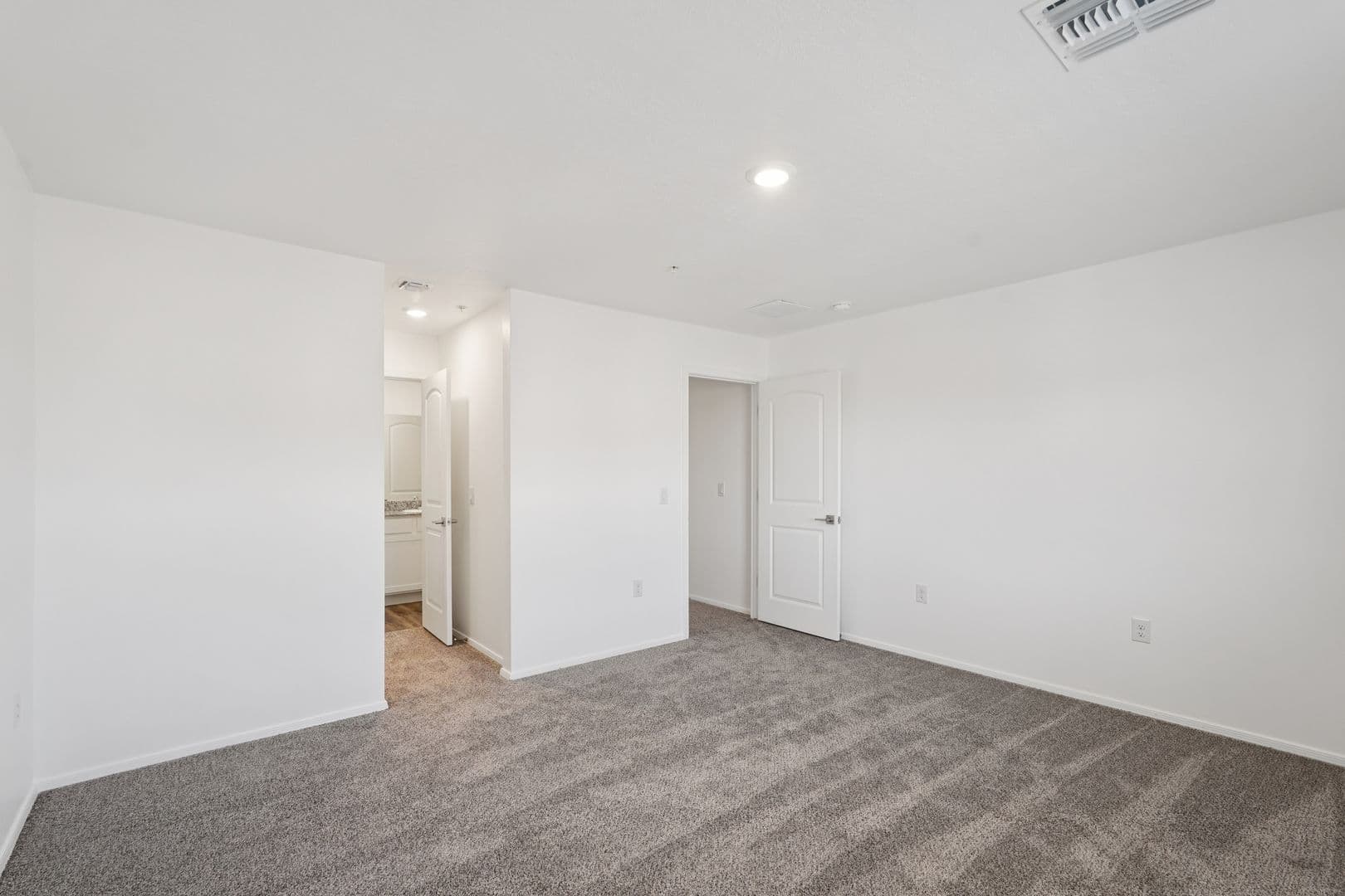 Surprise Townhome: 12570 N Cotton Ln