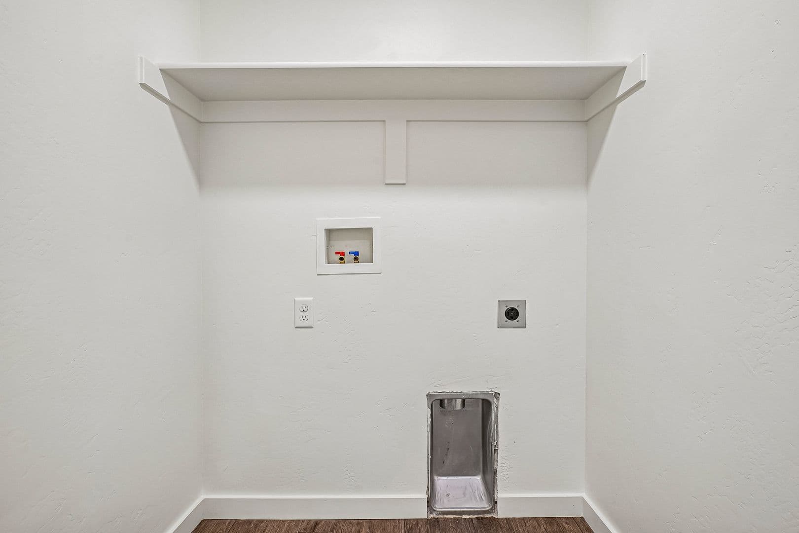 Magna Townhome: 7487 W Geraint St