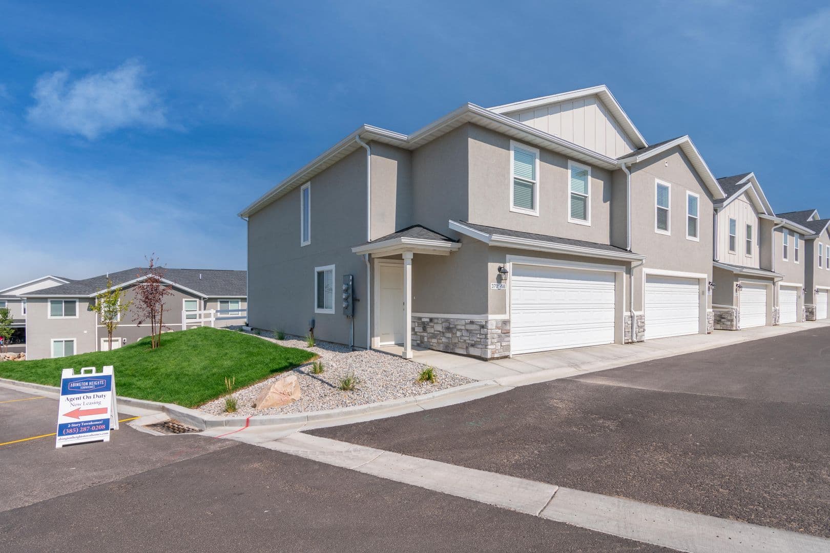 Roy Townhome: 3706 S 1900 W