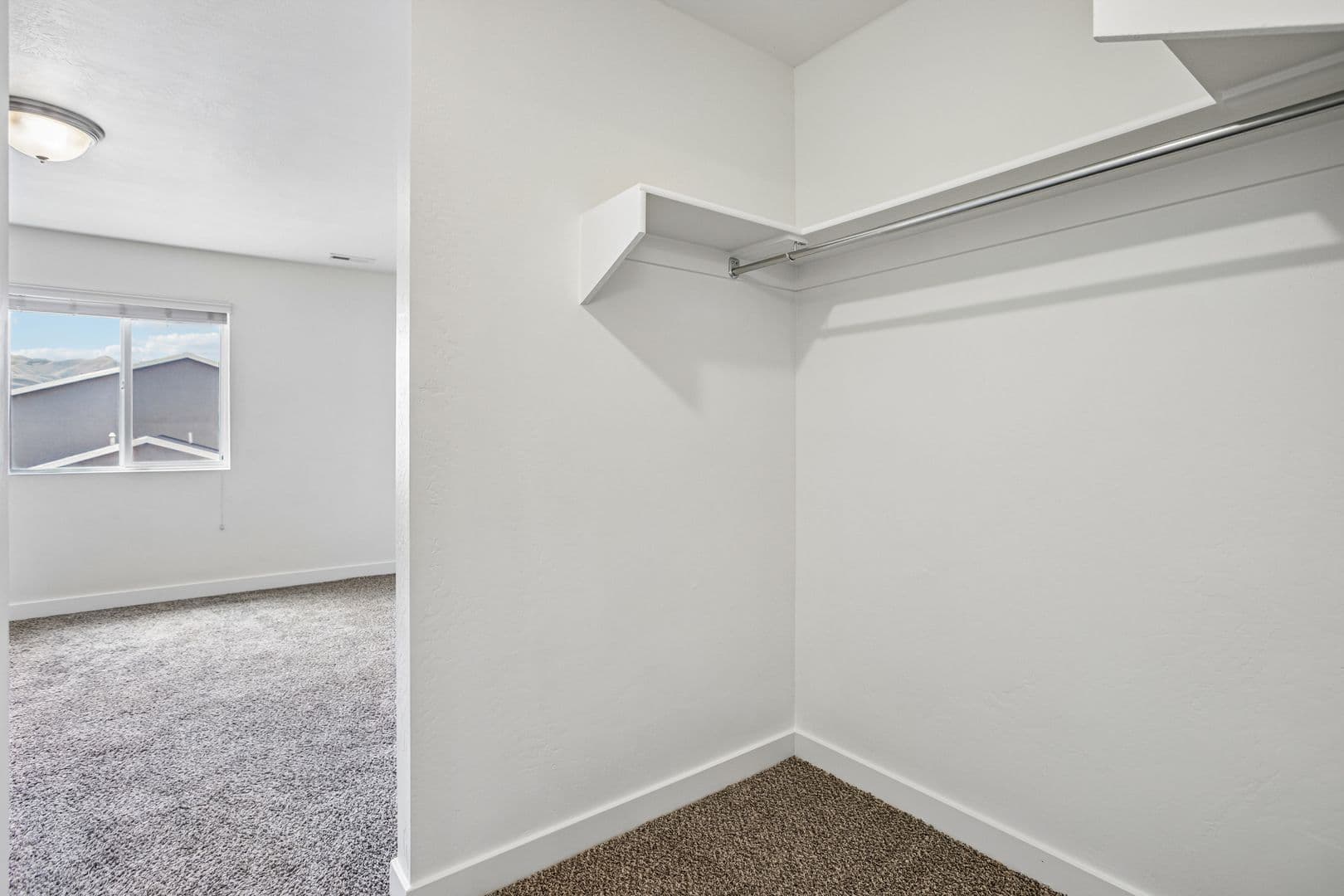 Eagle Mountain Townhome: Sunbury Ln