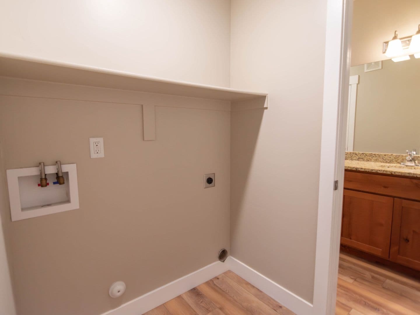 Springville Apartment: 600 W 400 S