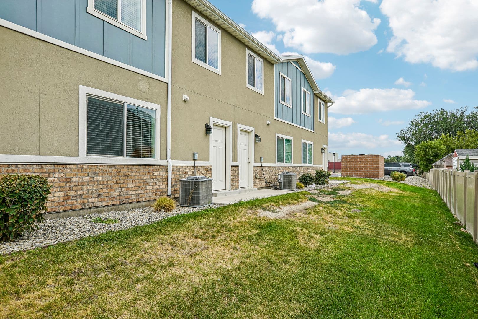 Magna Townhome: 7487 W Geraint St