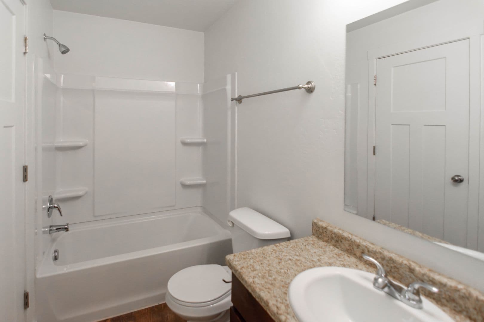 Vineyard Apartment: 190 E 630 N
