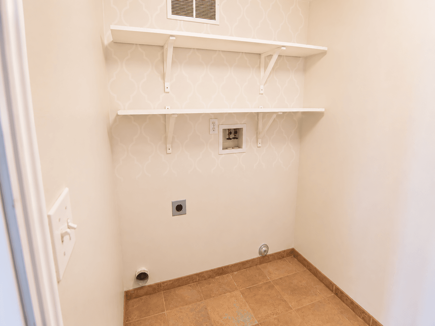 Sandy House: 9288 S Boise Circle