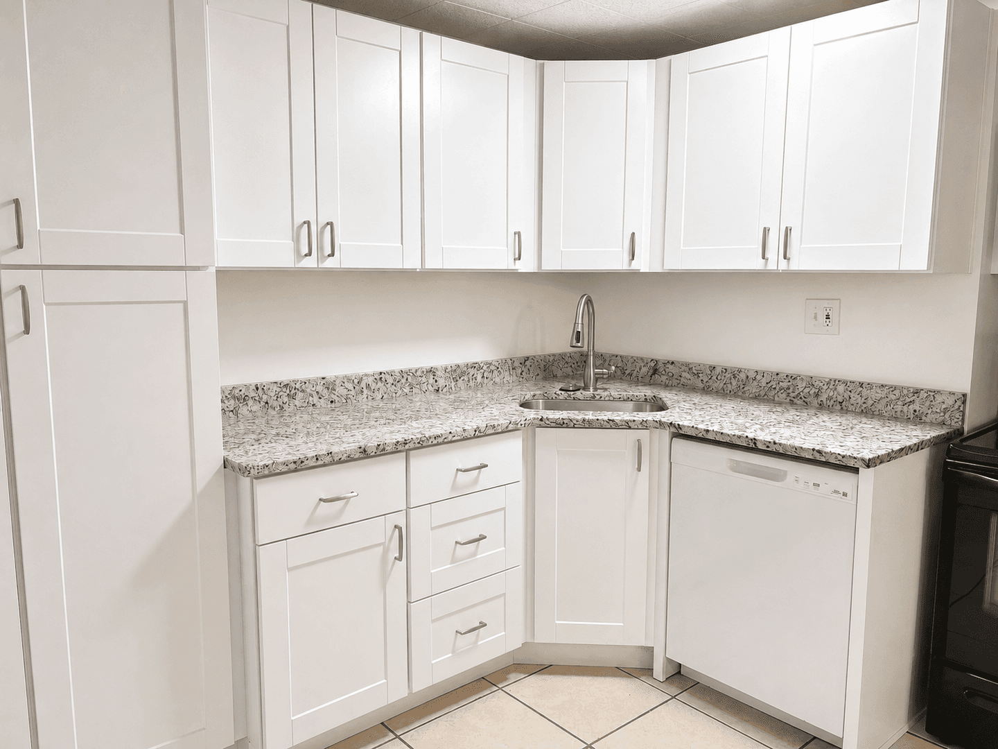 Murray House: 6087 S 1430 E #B