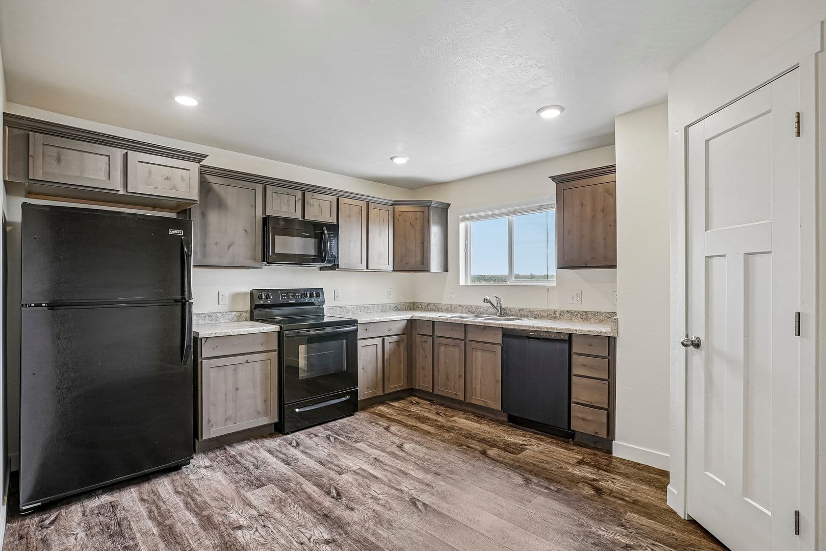 Magna Townhome: 7487 W Geraint St